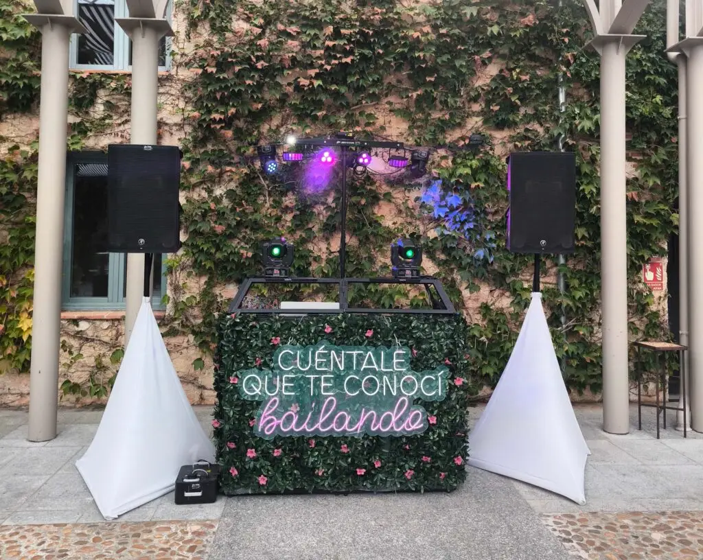 Montaje de cabina dj en eventos privados